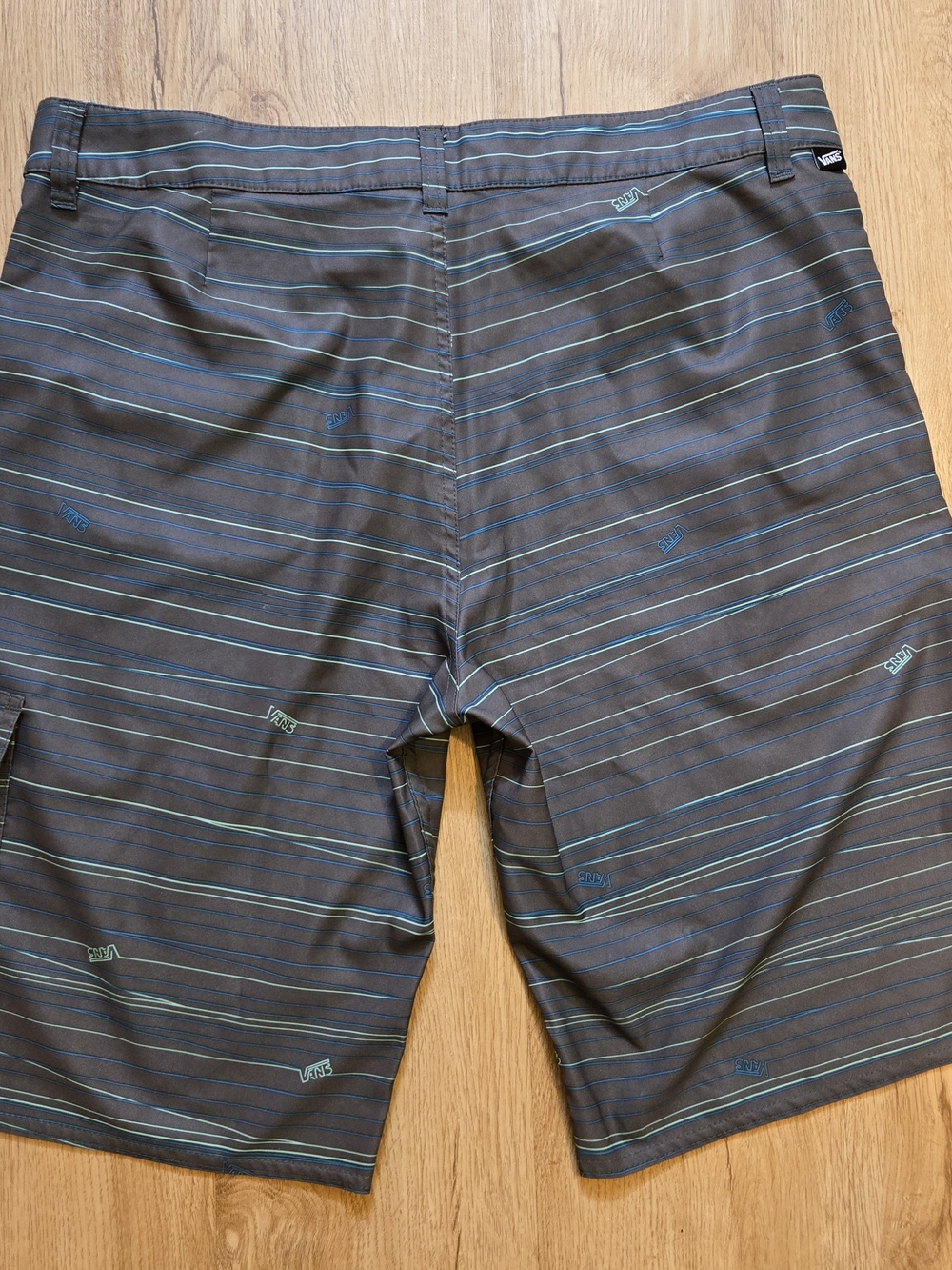 Bundle Of Men's Long Shorts Vans,Nike,Hang 10. All 36x10.5/11 Inseam - Picture 7 of 7